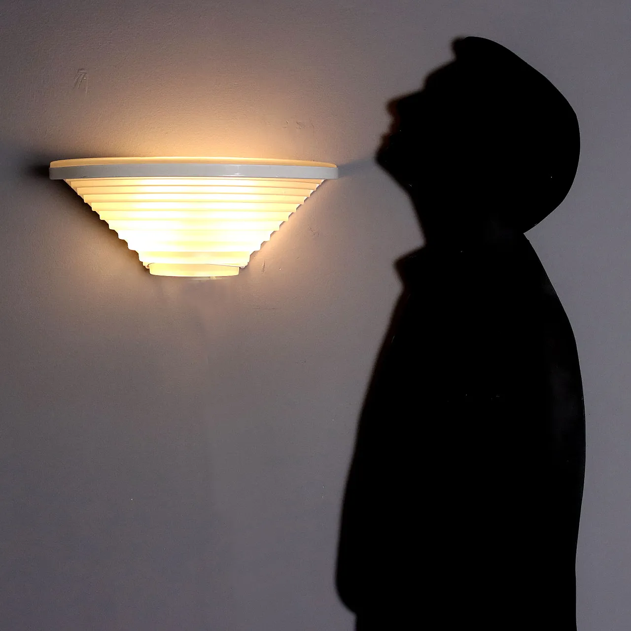 Egisto 38 wall lamp by A. Mangiarotti for Artemide, 1980s 3