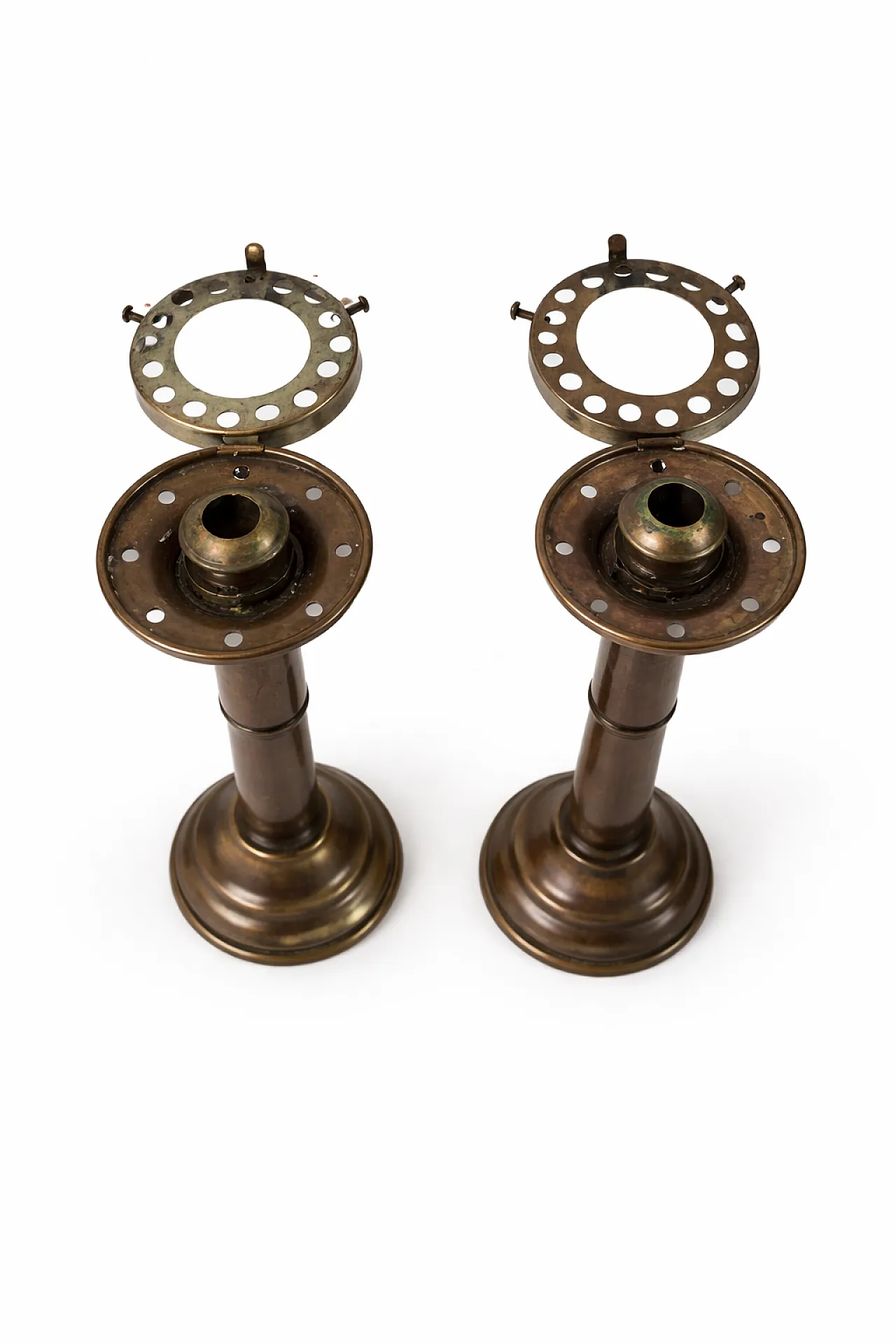 Pair of DHR Rotterdam candlesticks in brass and glass, 1930s 4