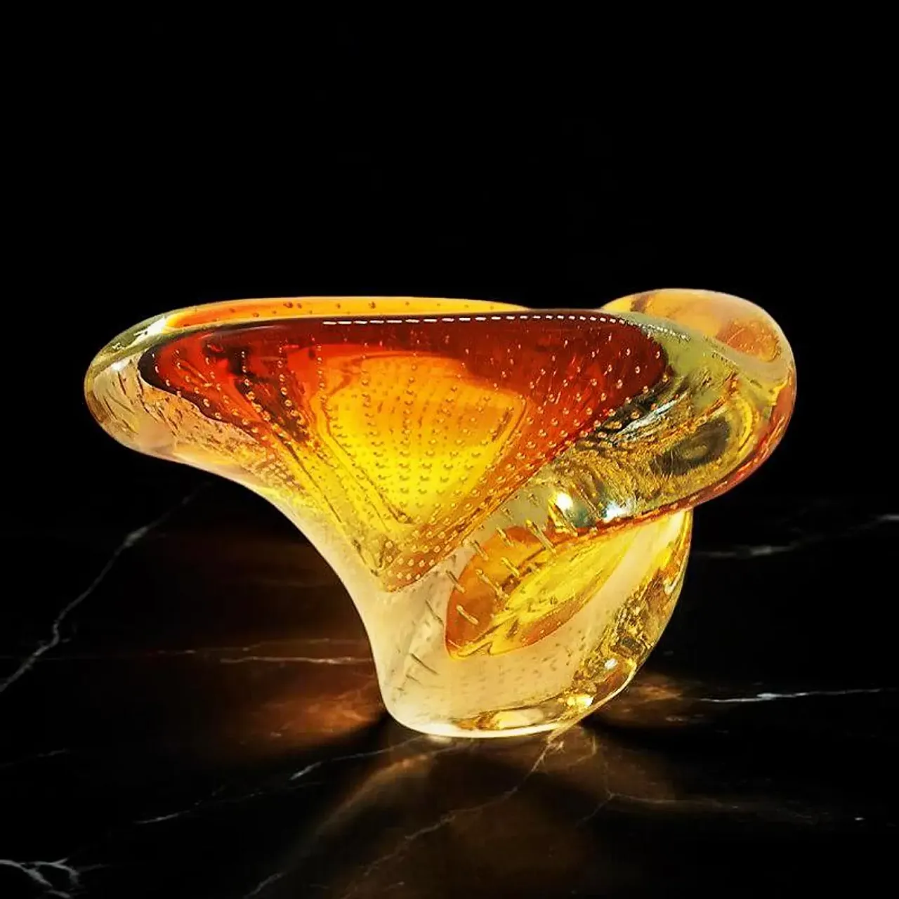 Centerpiece in Murano glass with air bubble, 1950s 1