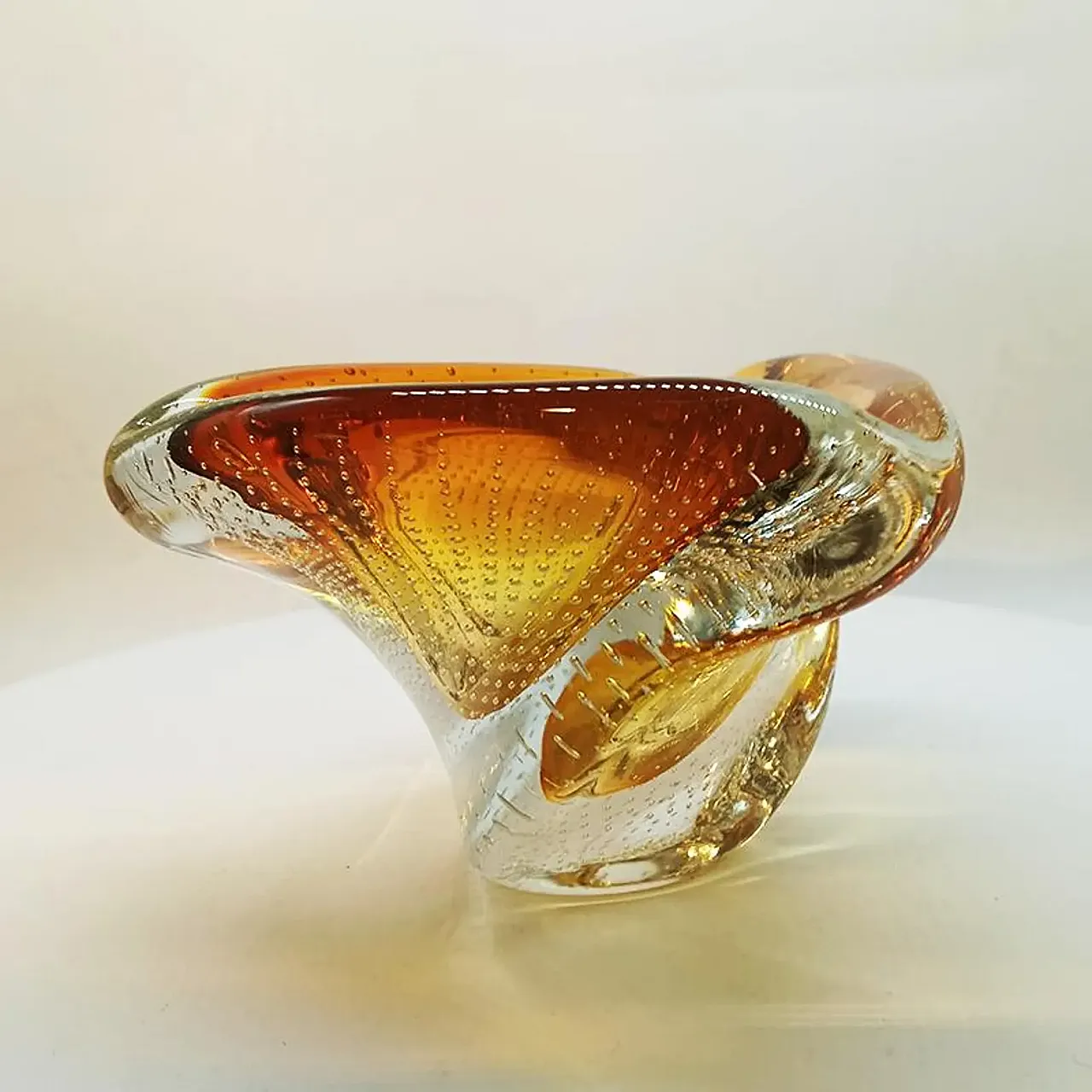 Centerpiece in Murano glass with air bubble, 1950s 3