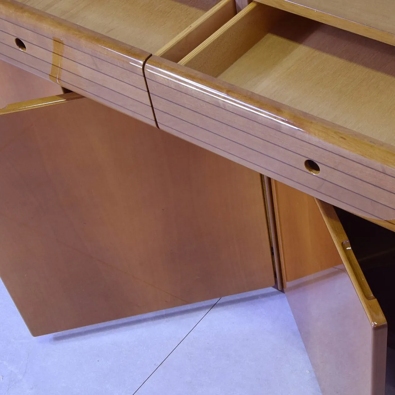 Sideboard attributed to Maxalto, 1970s 9