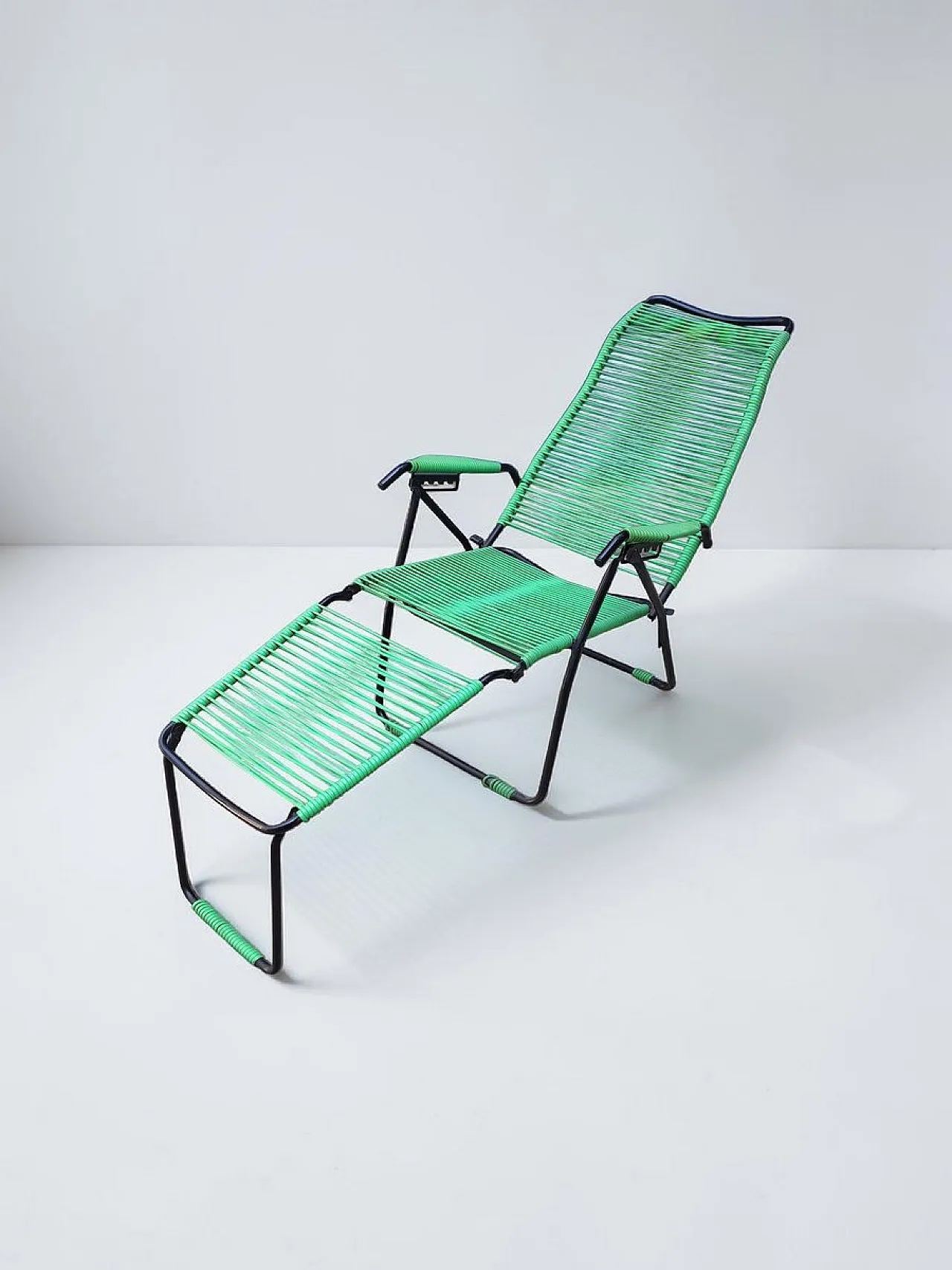 Spaghetti corded reclining deckchair with ottoman, 1960s 3