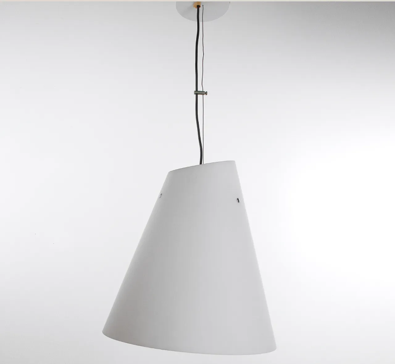 Lampada a sospensione in vetro incamiciato, anni '70 8