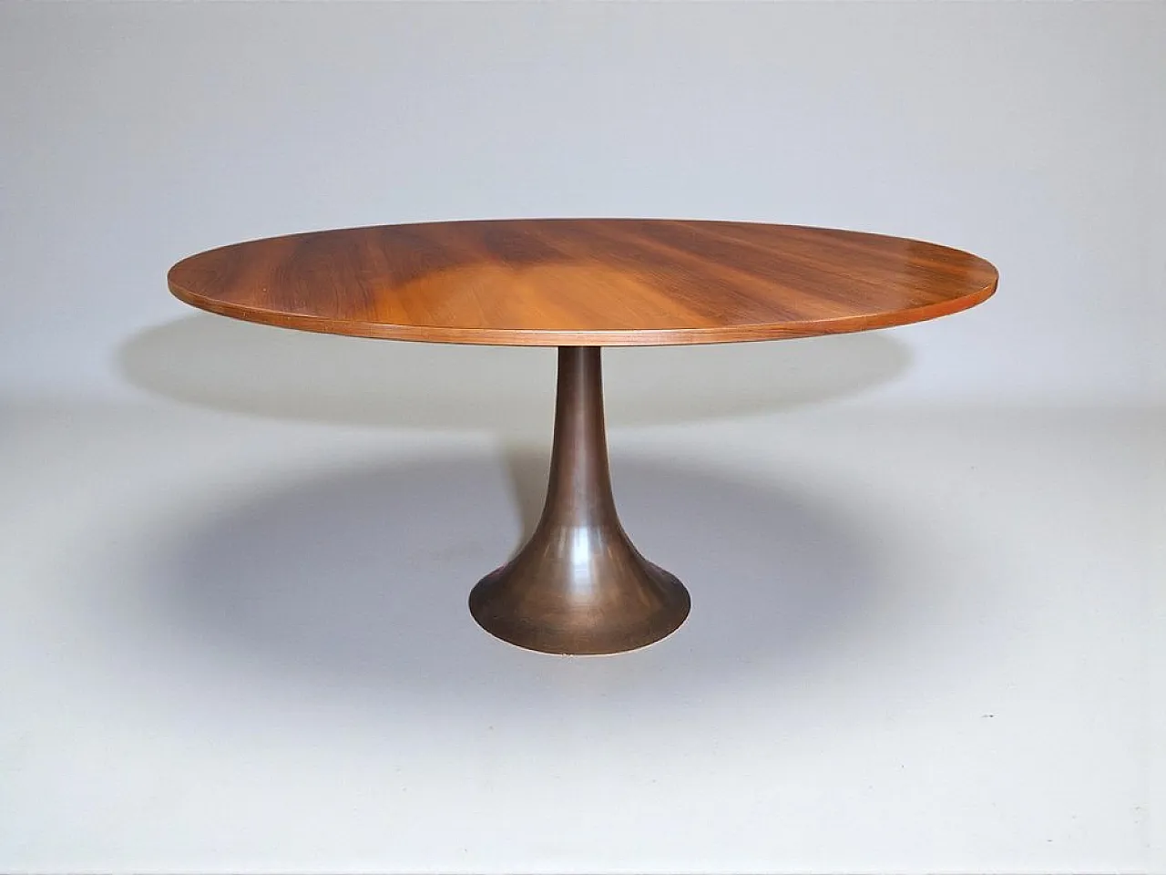 Round table no. 302 by Angelo Mangiarotti for Bernini, 1950s 1