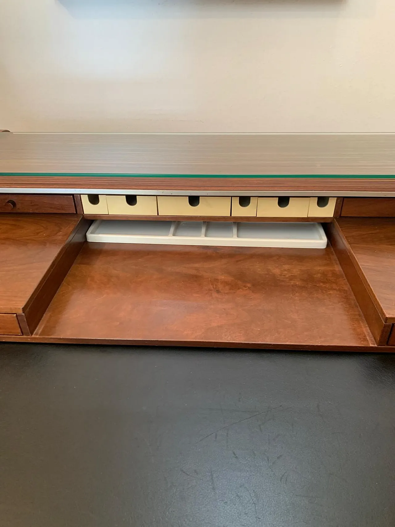 Rolling shutter desk 804 by Frattini for Bernini, 1960s 6