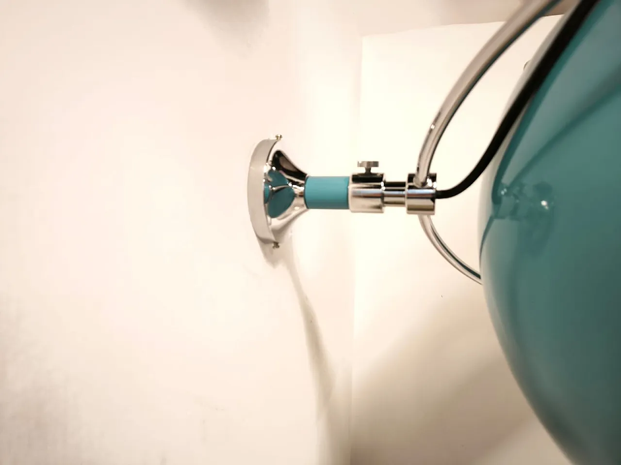 Adjustable wall light, 1980s 10