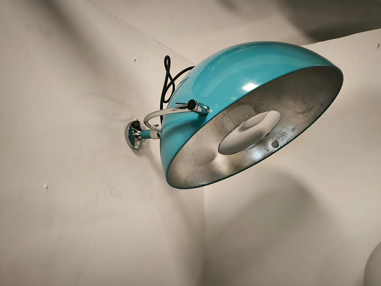 Adjustable wall light, 1980s 16