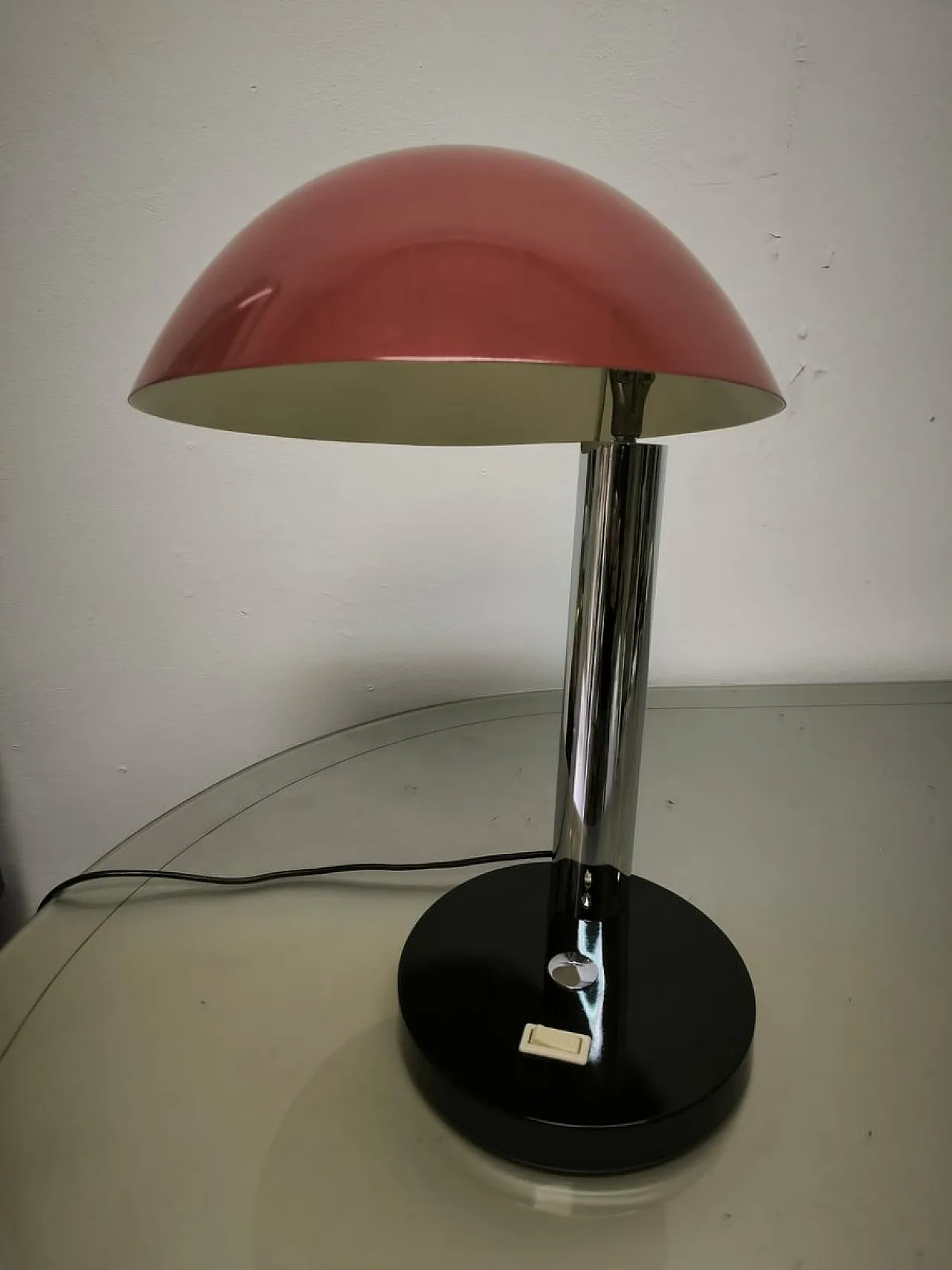Lampada con cupola orientabile, anni '60 9