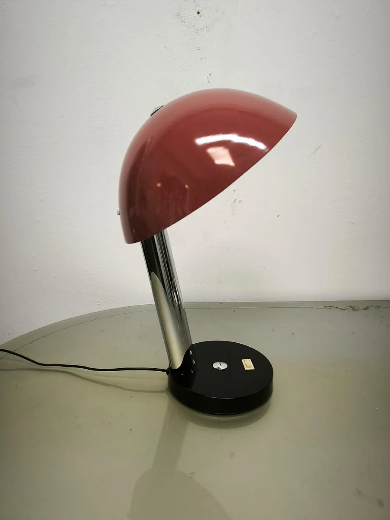 Lampada con cupola orientabile, anni '60 13