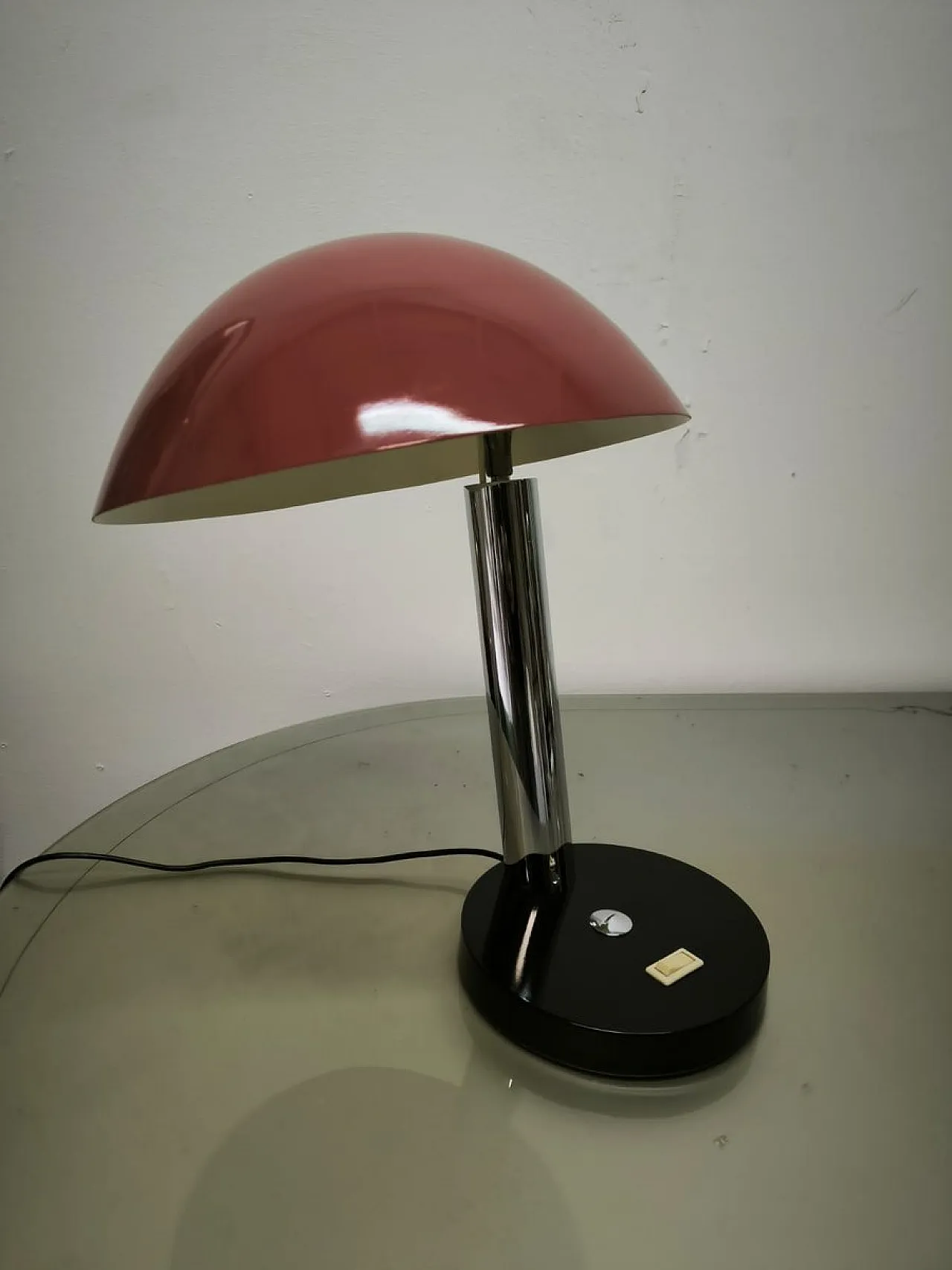 Lampada con cupola orientabile, anni '60 16
