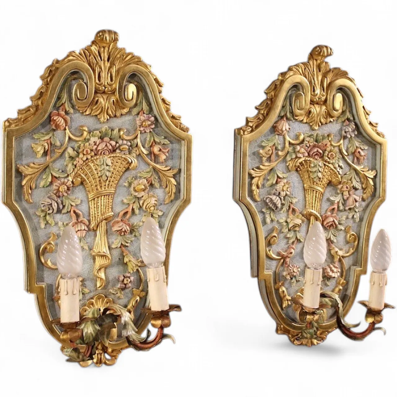 Pair of Italian lacquered gilded appliques in Louis XVI style, 20th c. 13