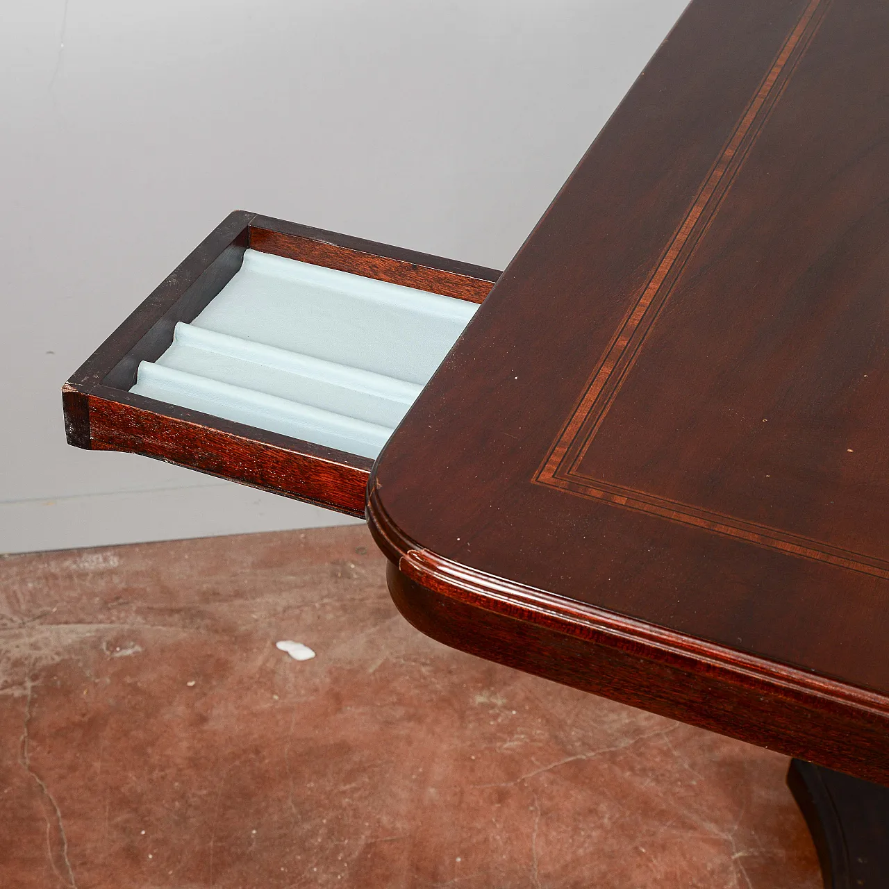 Tavolo da gioco con martinetto alzabile, anni '80 5