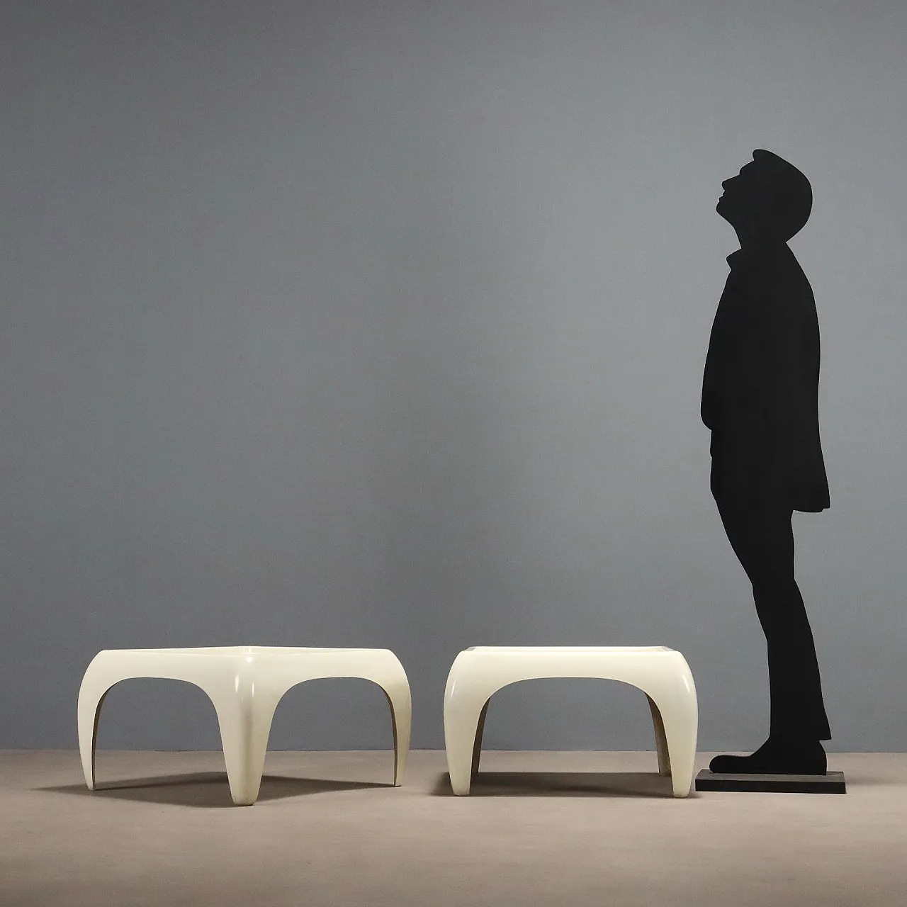 Coppia di tavolini Space Age, fine '900 3