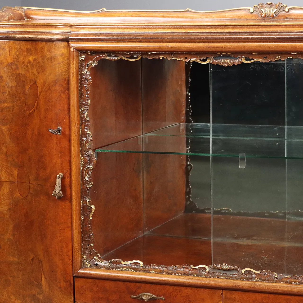 Credenza in stile Chippendale in noce e radica, primo '900 5