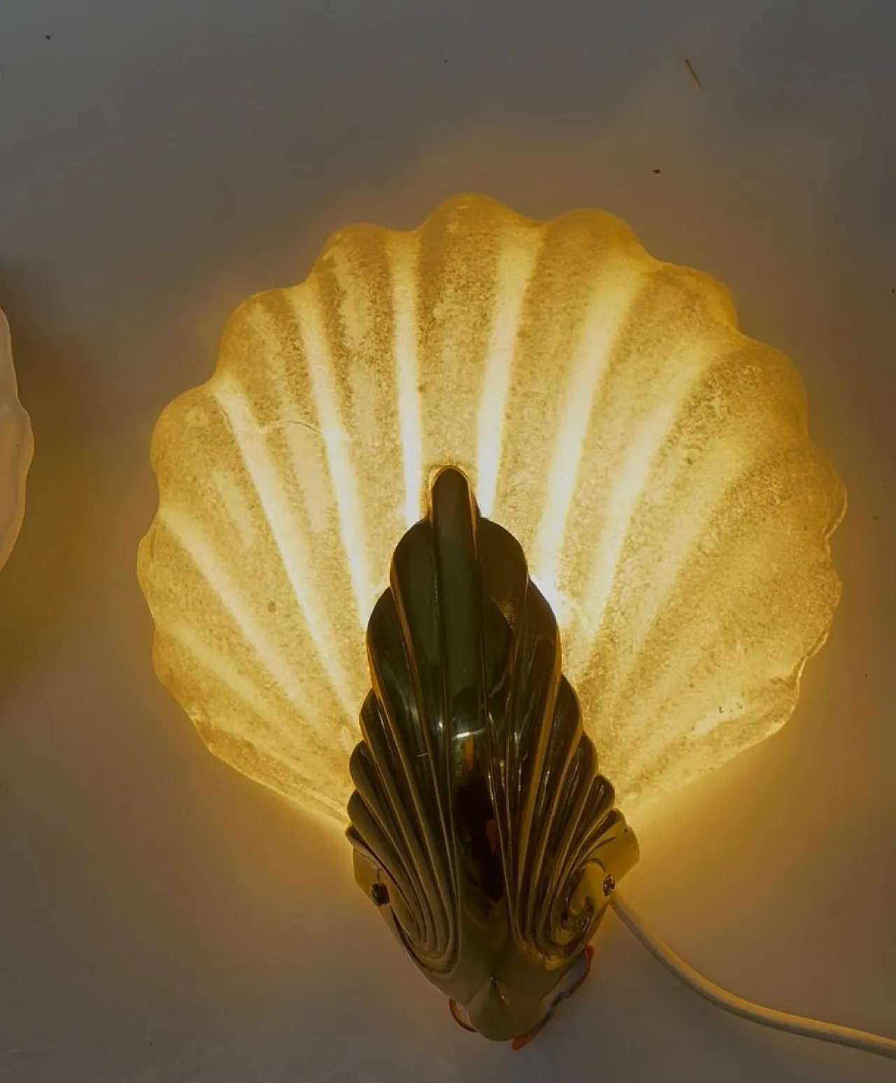 Pair of Italian Murano Glass Shell Sconces, 1960s 9