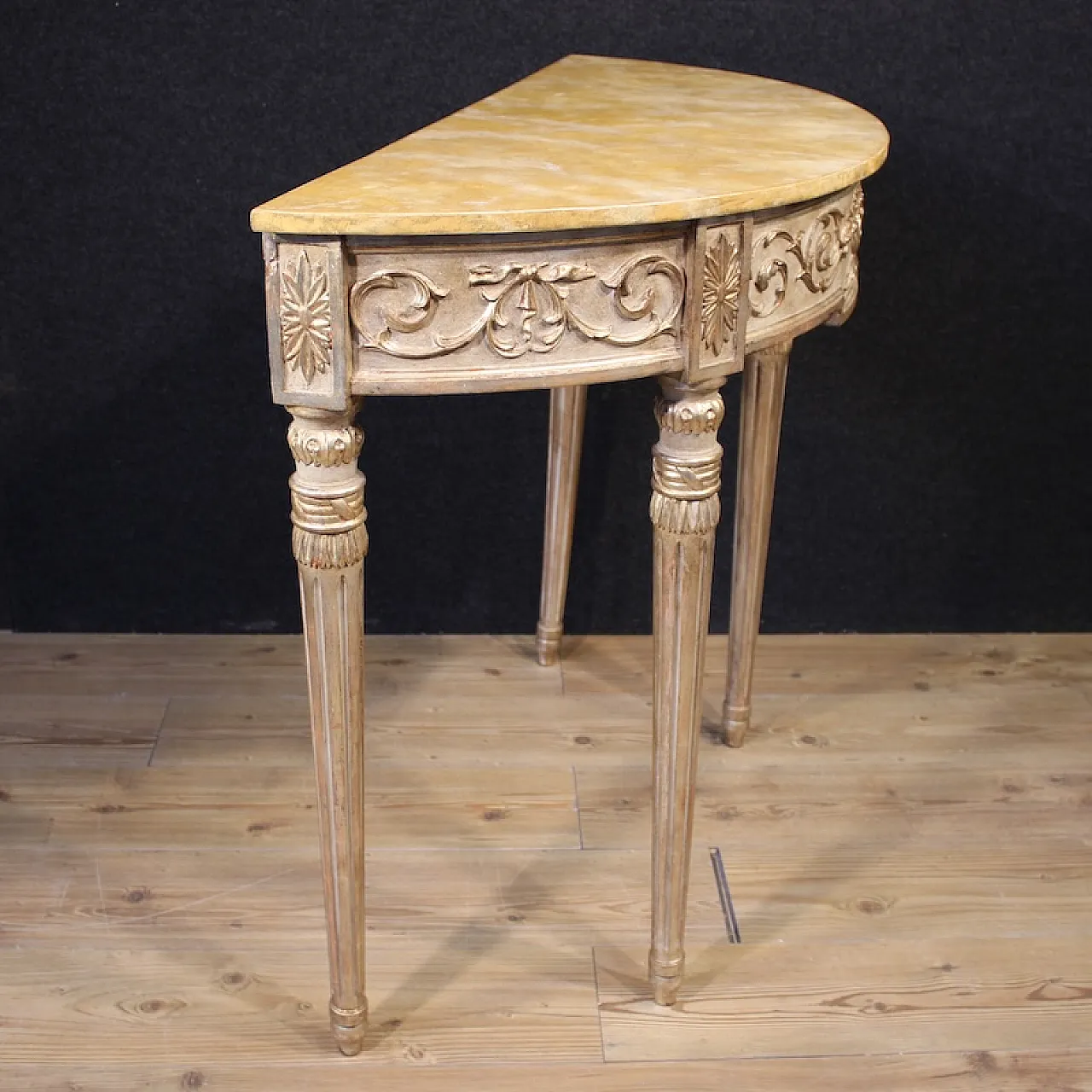 Louis XVI style lacquered cerved console, 20th century 5