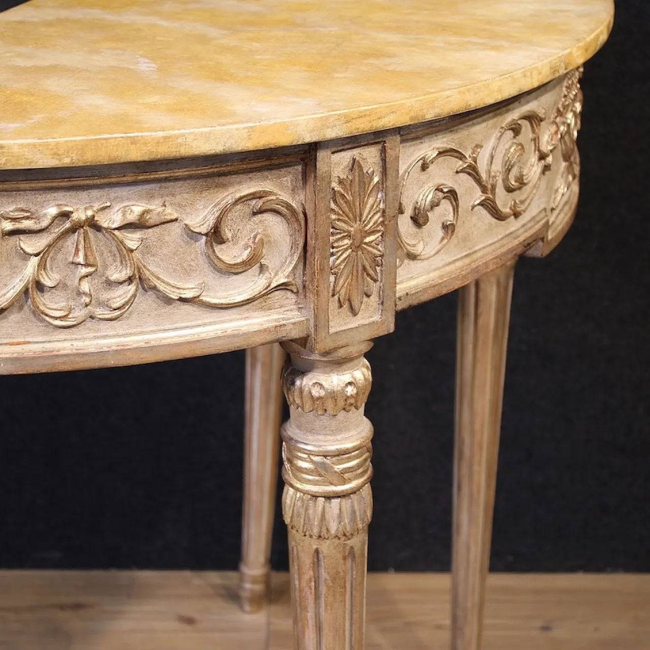 Louis XVI style lacquered cerved console, 20th century 6