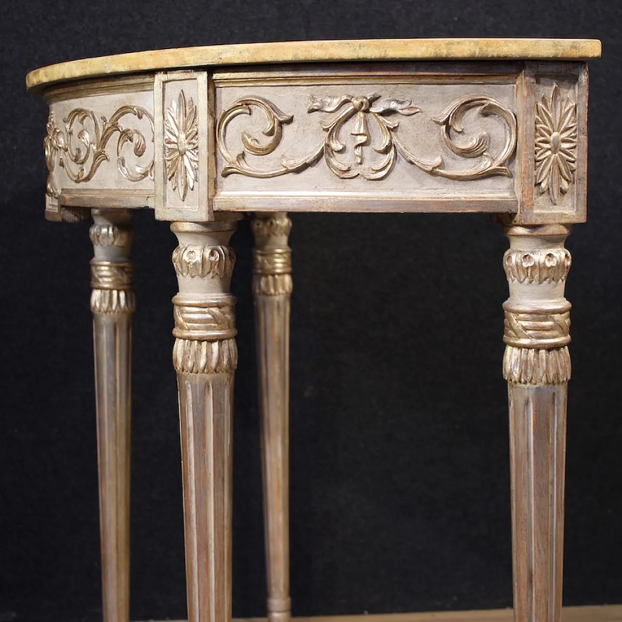 Louis XVI style lacquered cerved console, 20th century 9