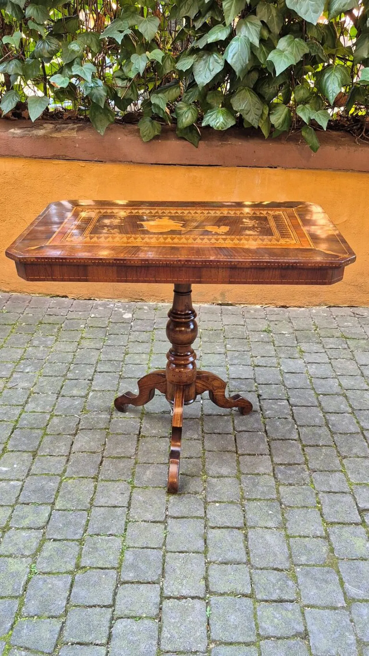 Rolo rectangular coffee table with Mercury inlay, 19th century 2