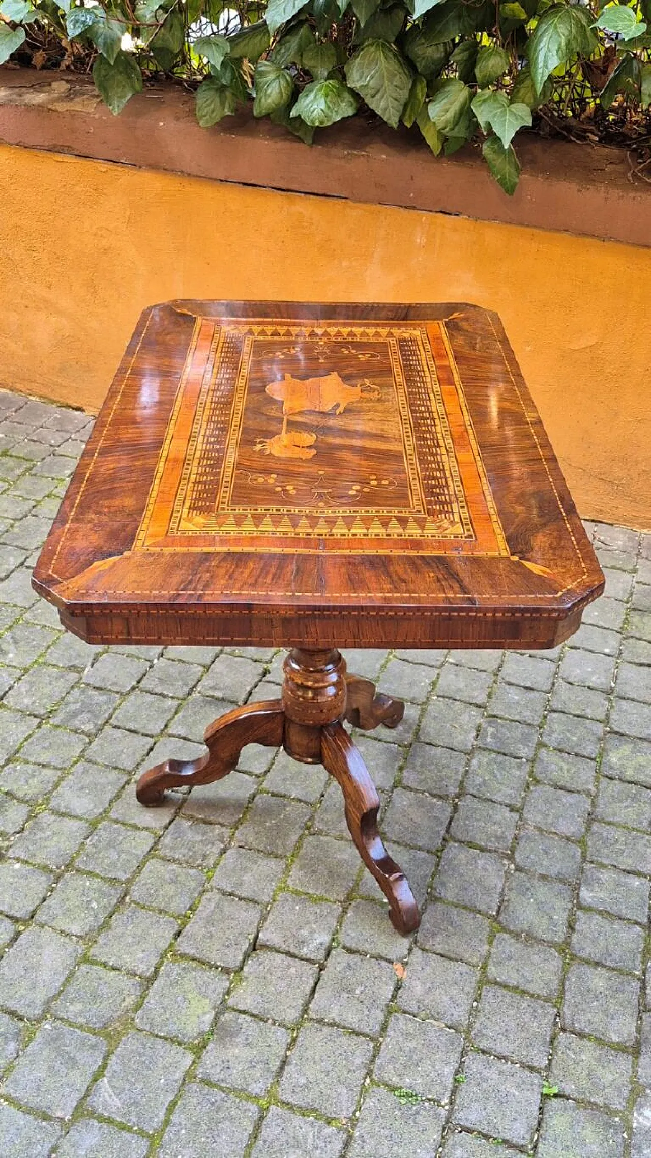 Rolo rectangular coffee table with Mercury inlay, 19th century 5