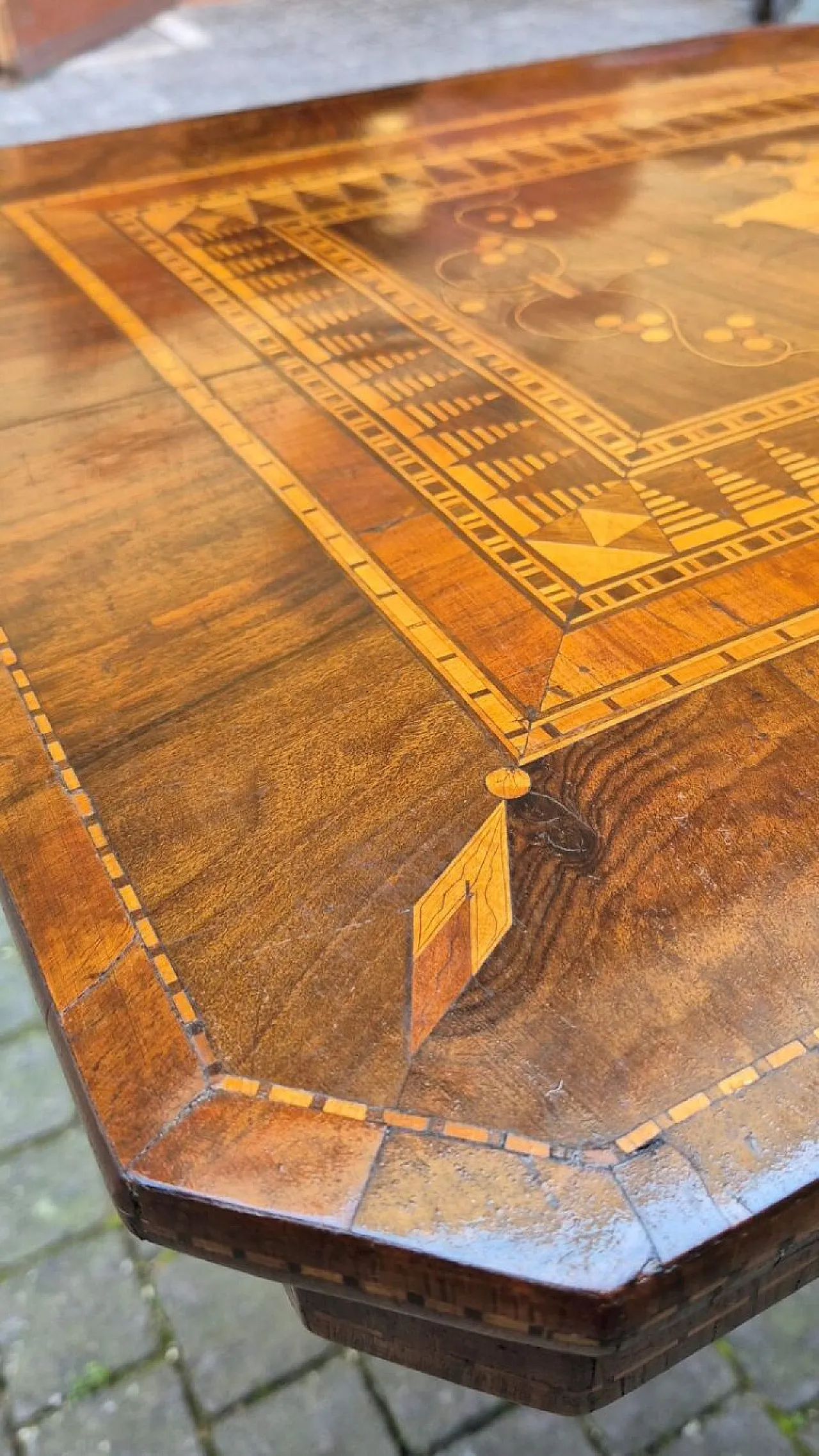 Rolo rectangular coffee table with Mercury inlay, 19th century 10