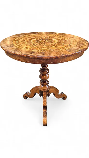 Round inlaid Rolo coffee table, late 19th century