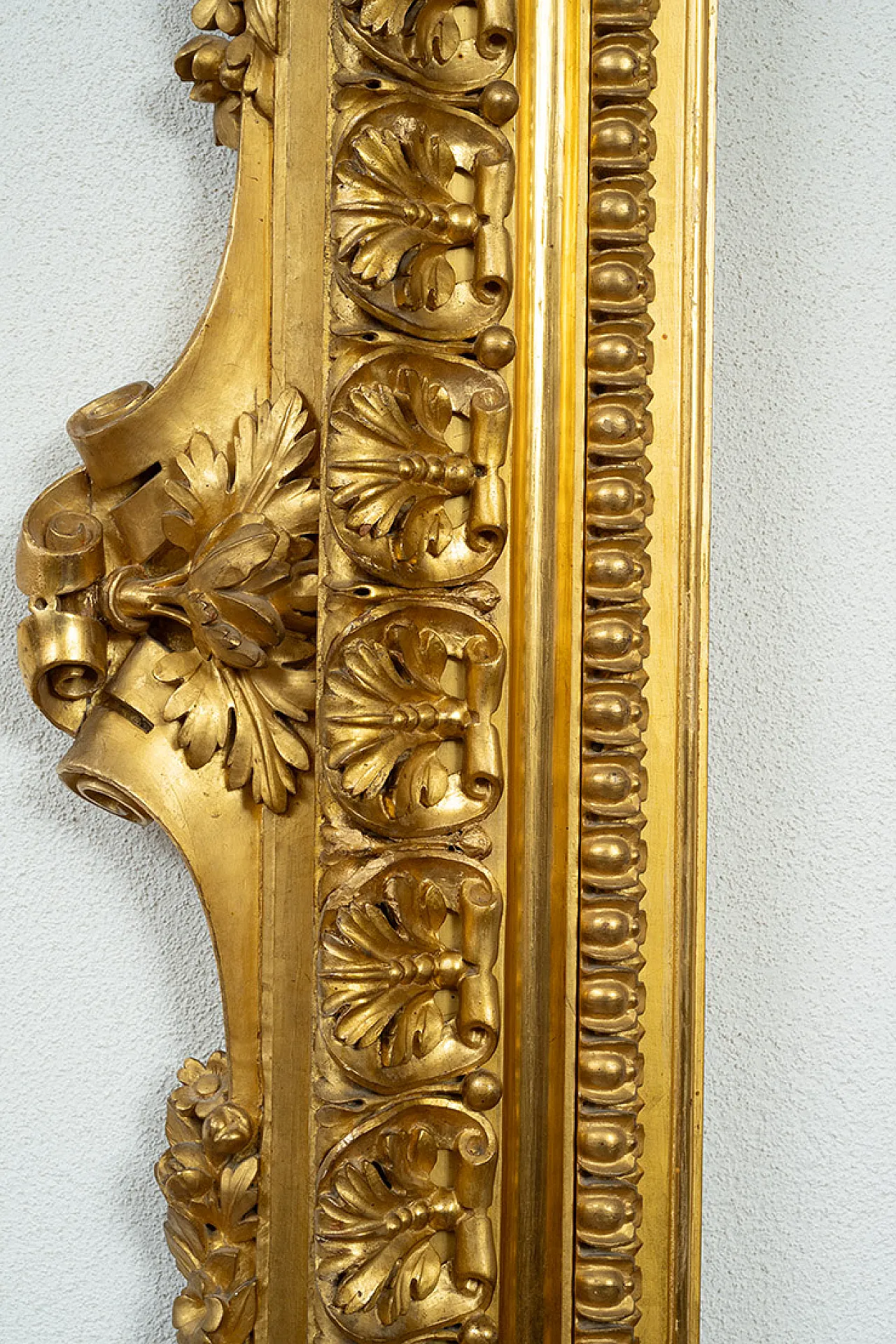 Roman frame in gilded and carved wood, early 19th century 3
