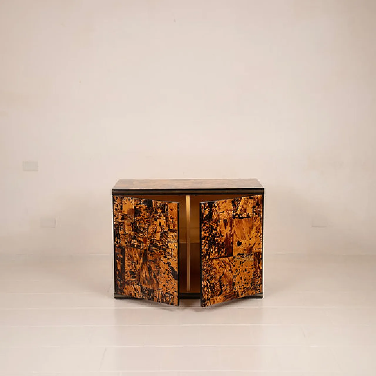 Tortoiseshell cabinet by Roberto Jodice for Ottini Milano, 1970s 11