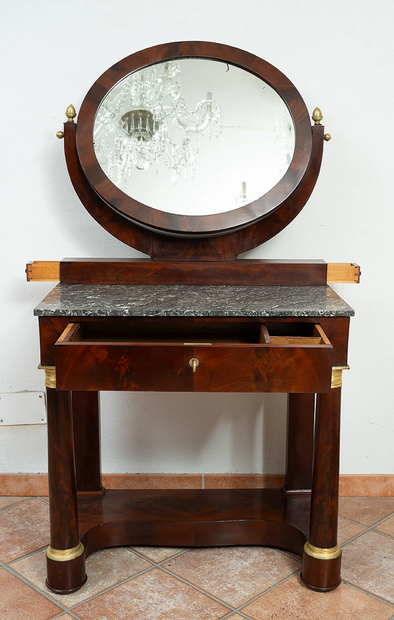 Empire toilet in mahogany feather with elements in bronze,19th century 3