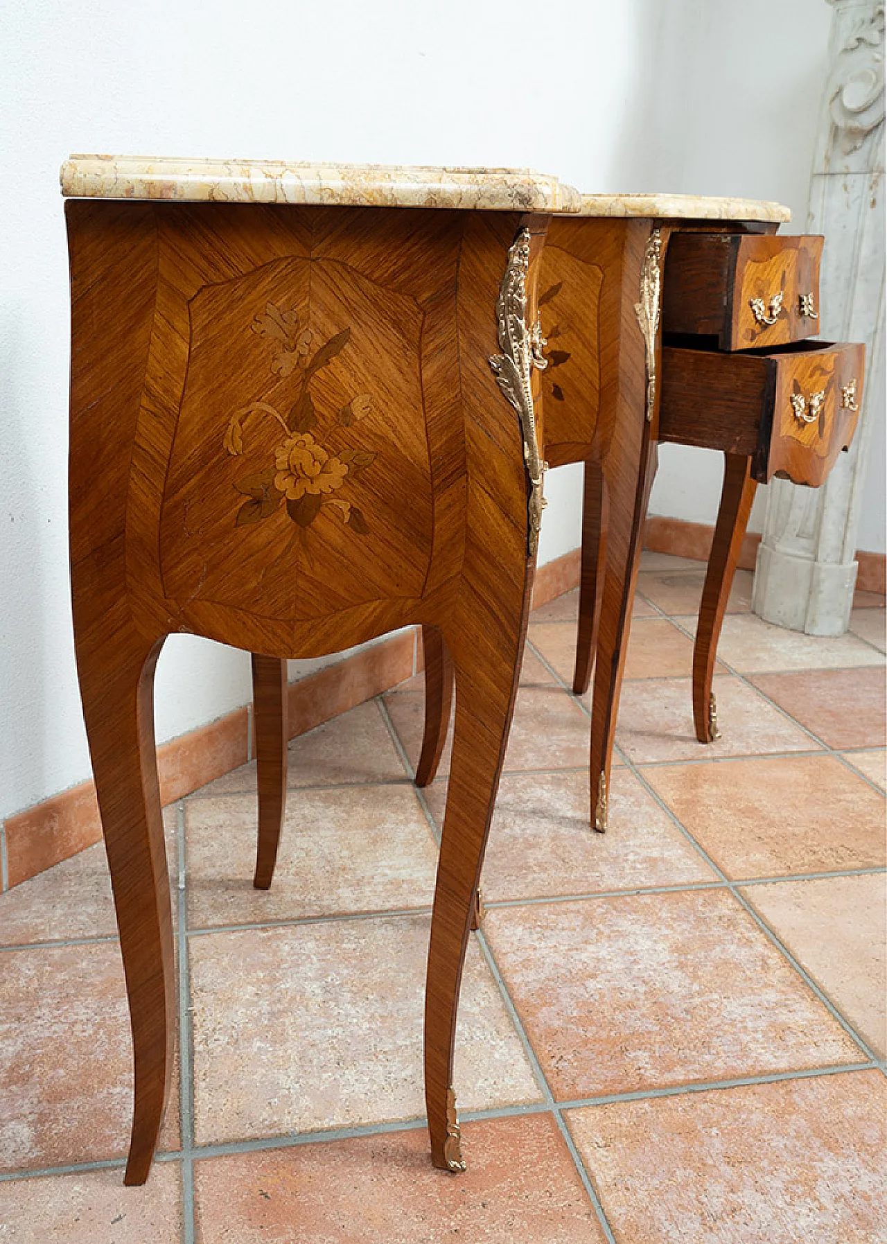 Pair of bedside tables in fine exotic woods, 20th century 2