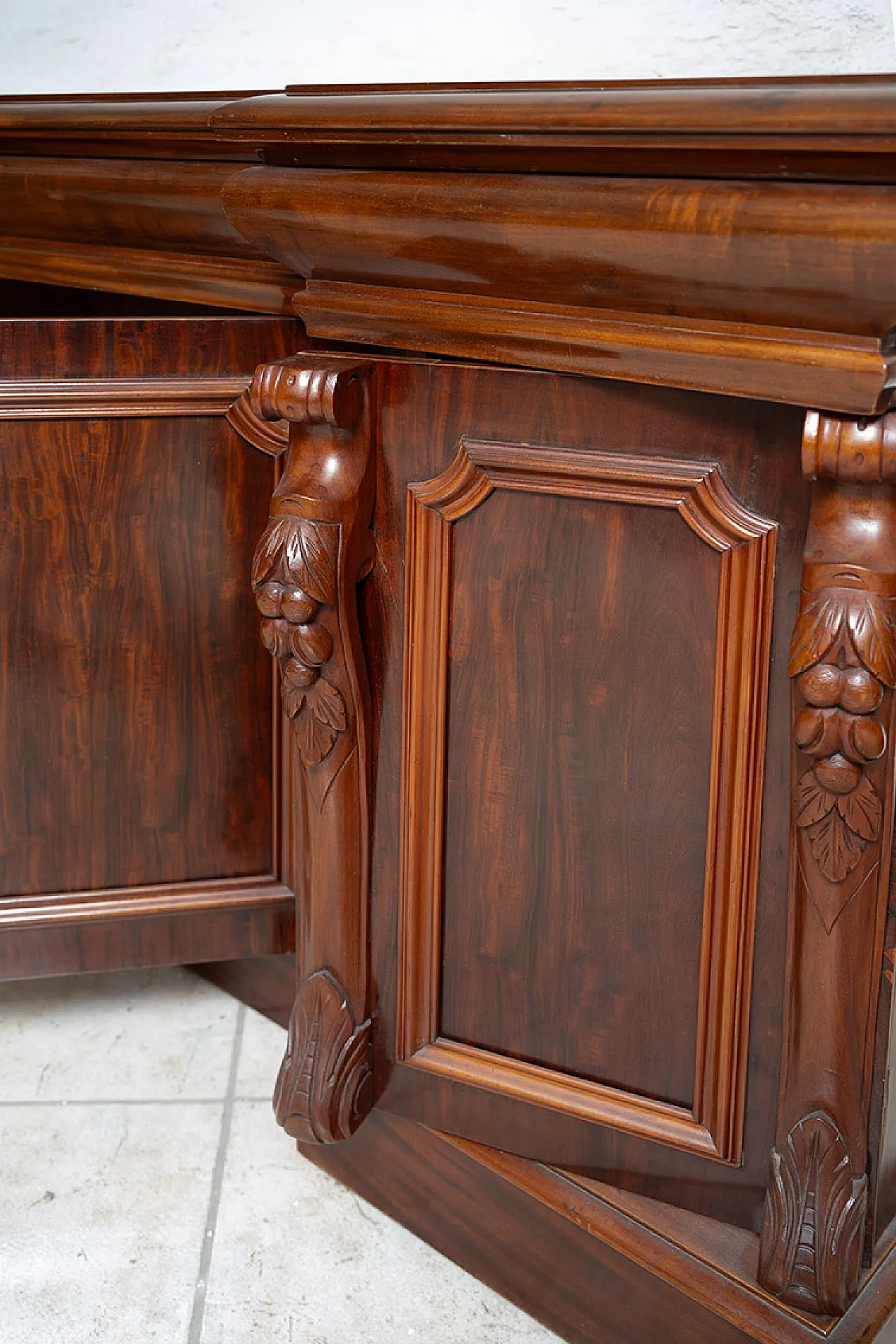 Four-door servant/sideboard in mahogany feather, 19th century 4