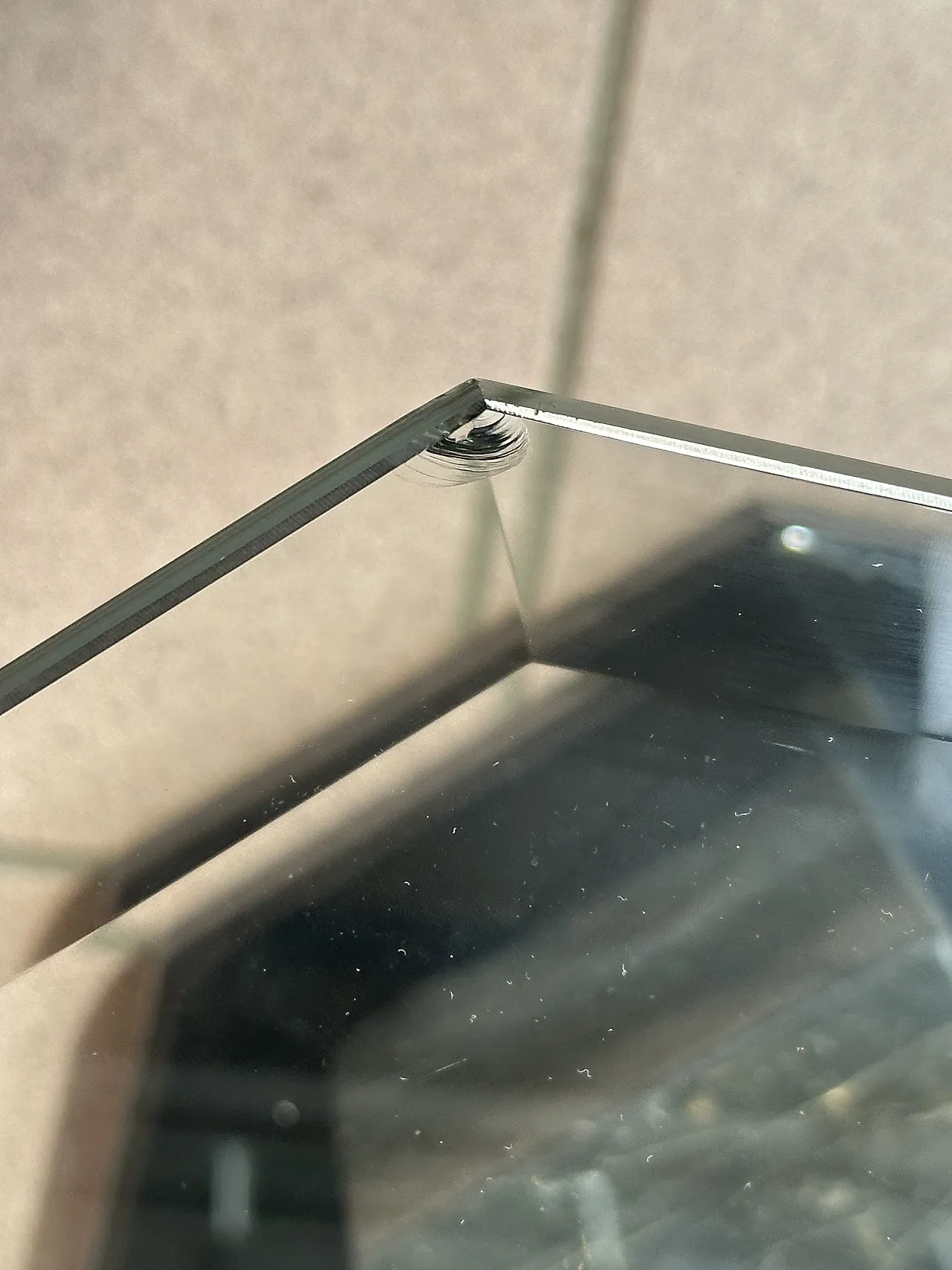 Tavolino Maison Romèo con elefanti laminati oro, Parigi, anni ’70 16