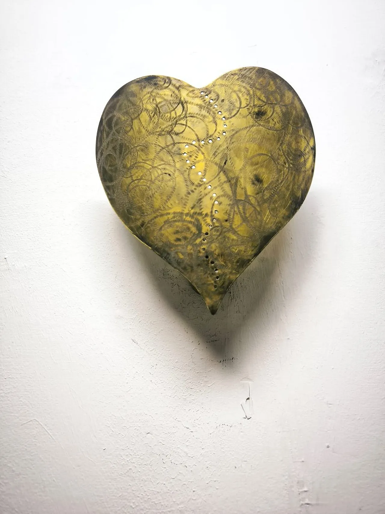 Heart-shaped wall lamp in brass, 1960s 2