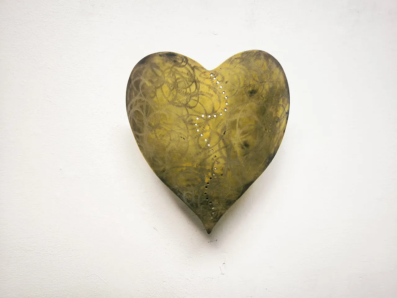Heart-shaped wall lamp in brass, 1960s 6