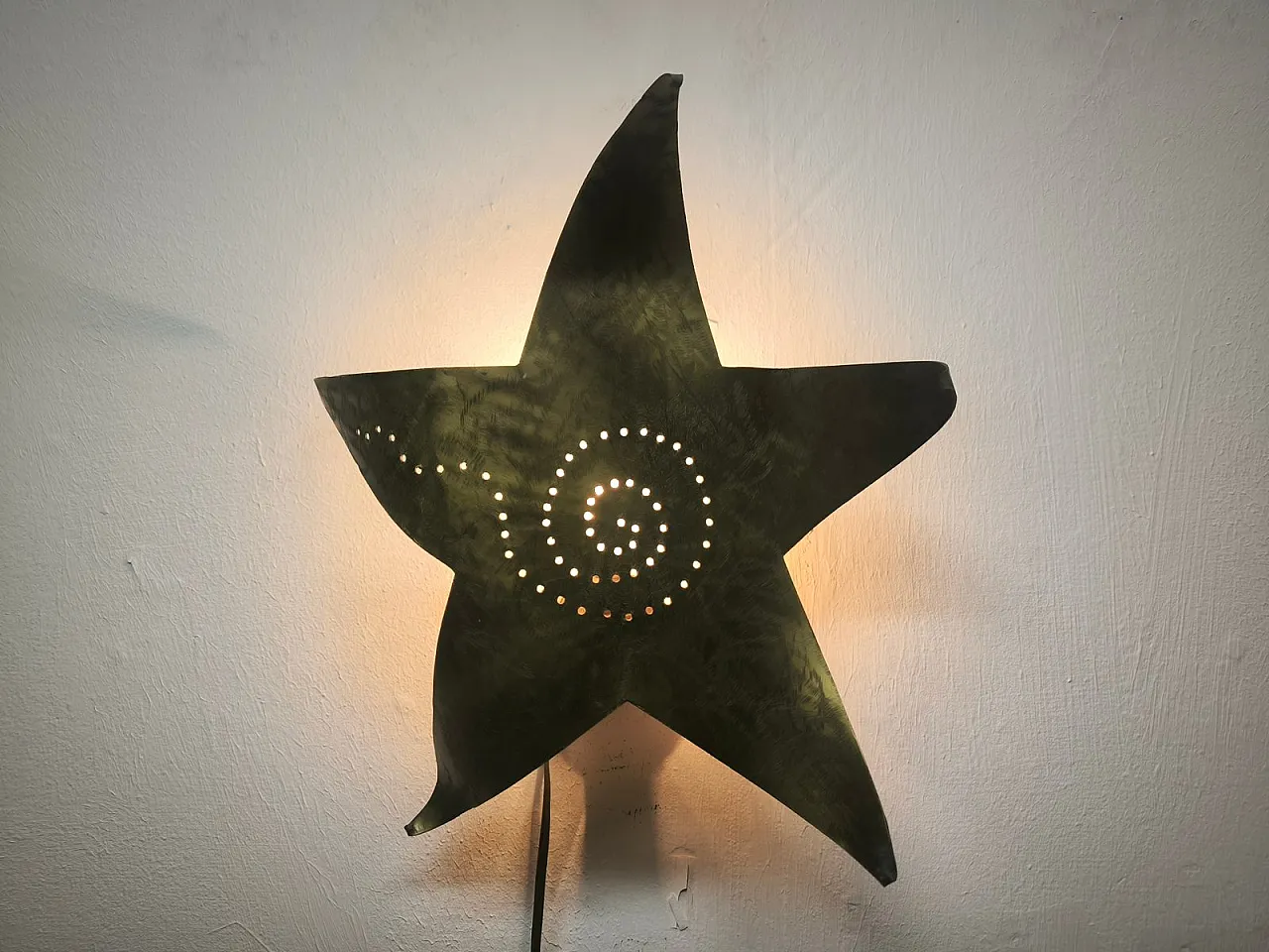 Star wall light in brass, 1960s 12