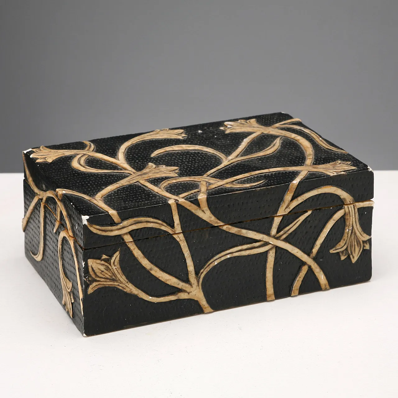 Carved stone jewelry box, 20th century 4