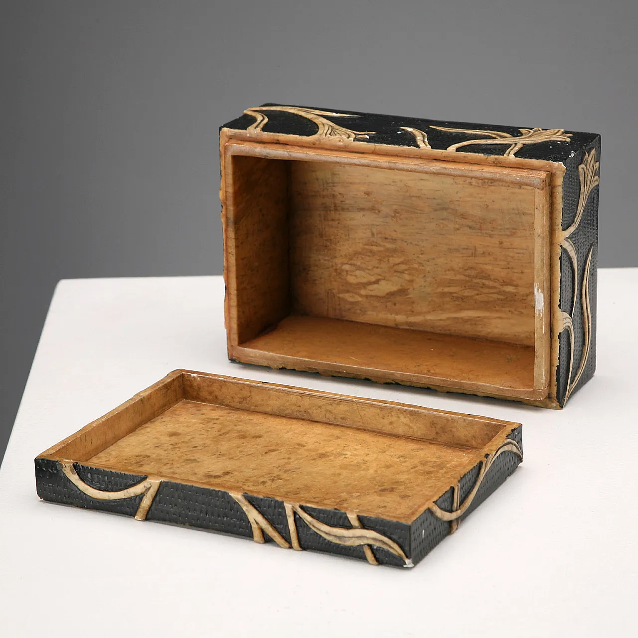 Carved stone jewelry box, 20th century 6