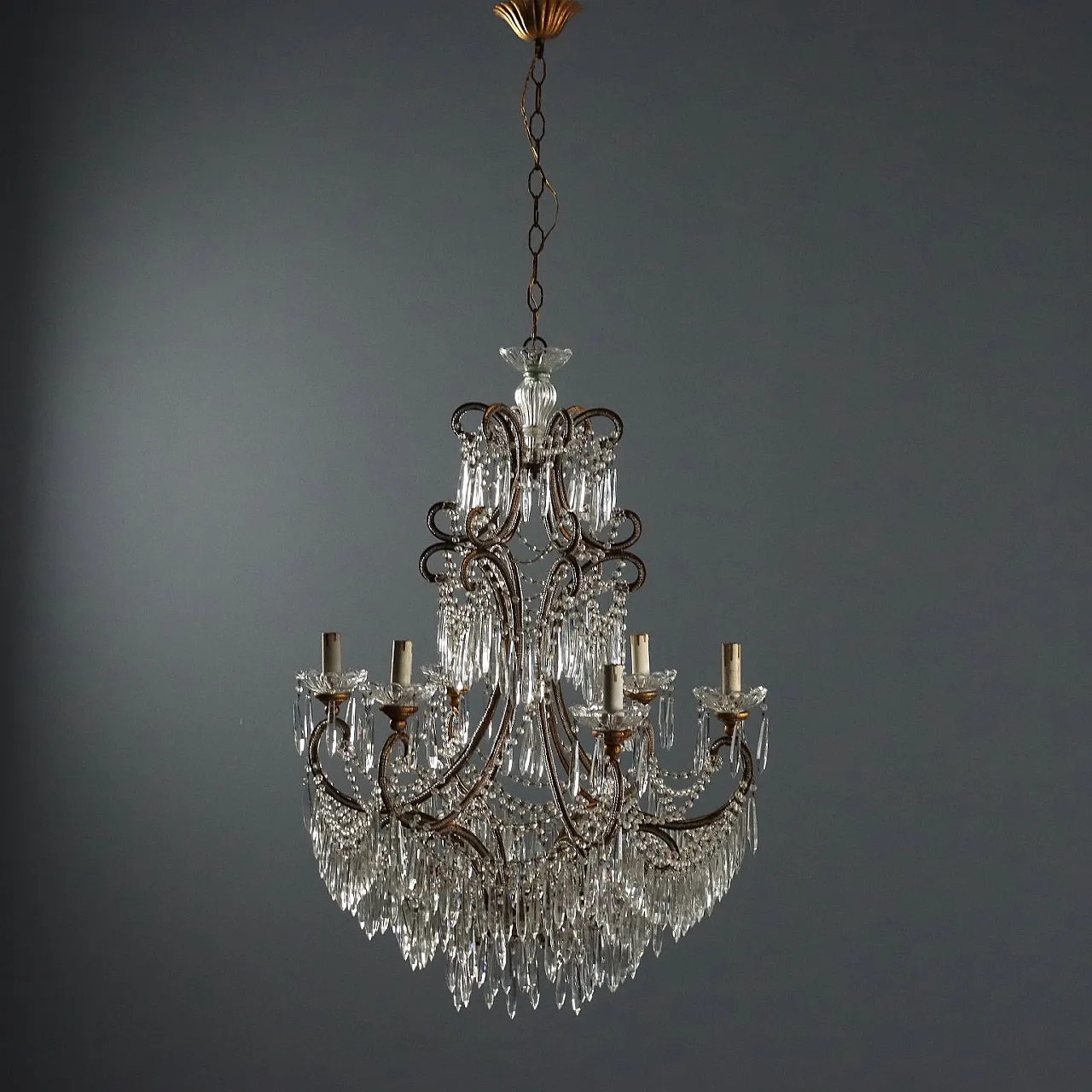 Lampadario a sei luci in ferro e vetro, '900 1