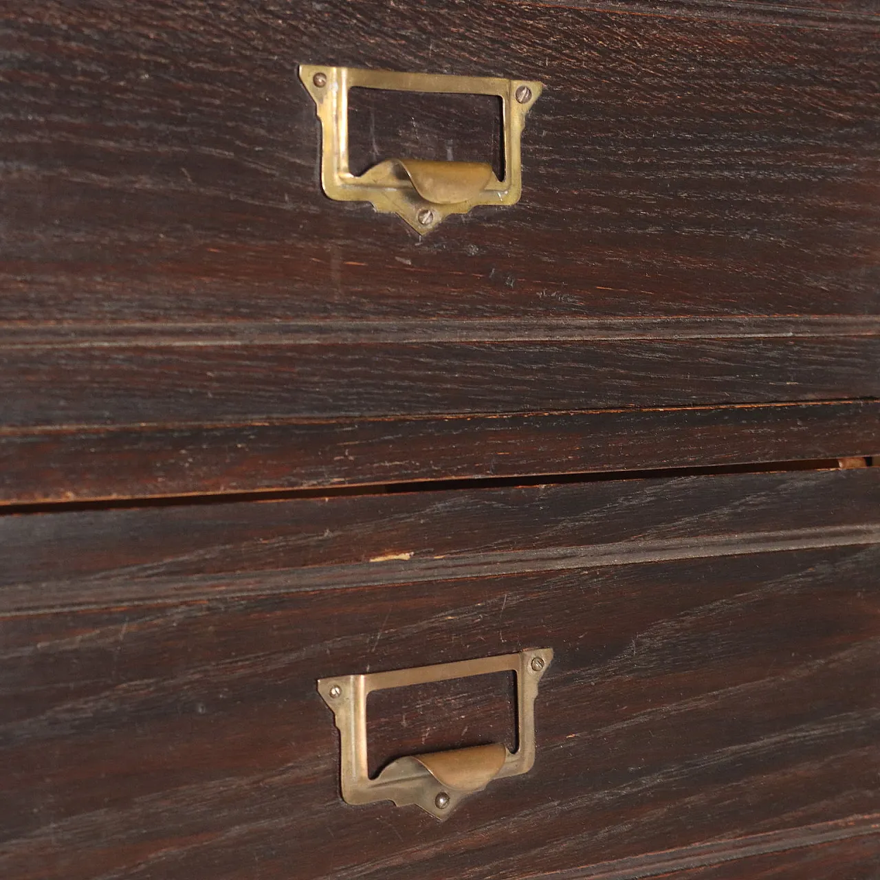 Cassettiera in rovere, primo '900 7