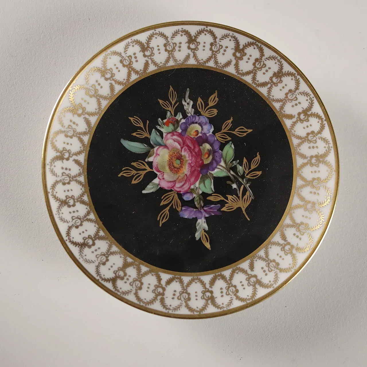 Tete a Tete service in Vieux Limoges porcelain, 20th century 4