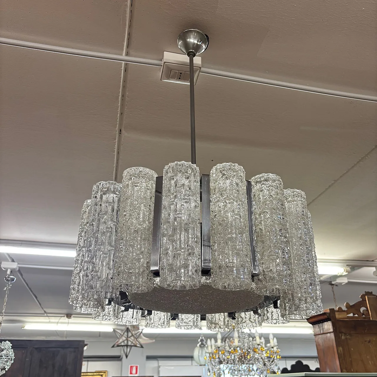 Chandelier chandelier mod. Doria Venini, metal stem with 17 glasses 2