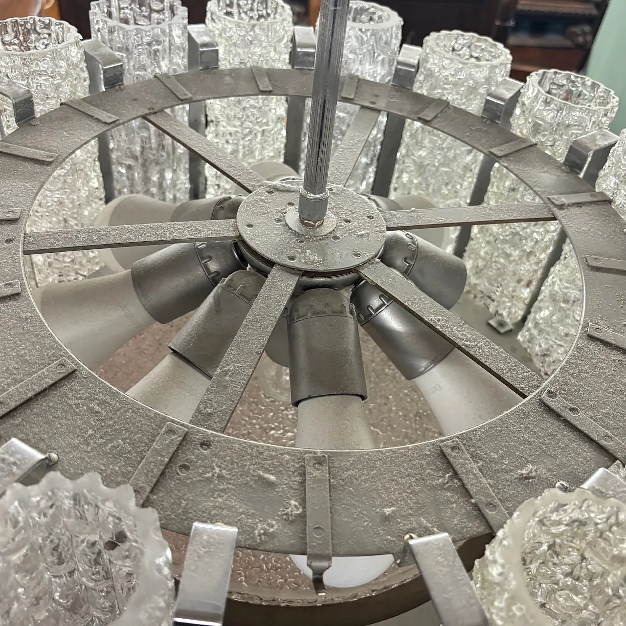 Chandelier chandelier mod. Doria Venini, metal stem with 17 glasses 11