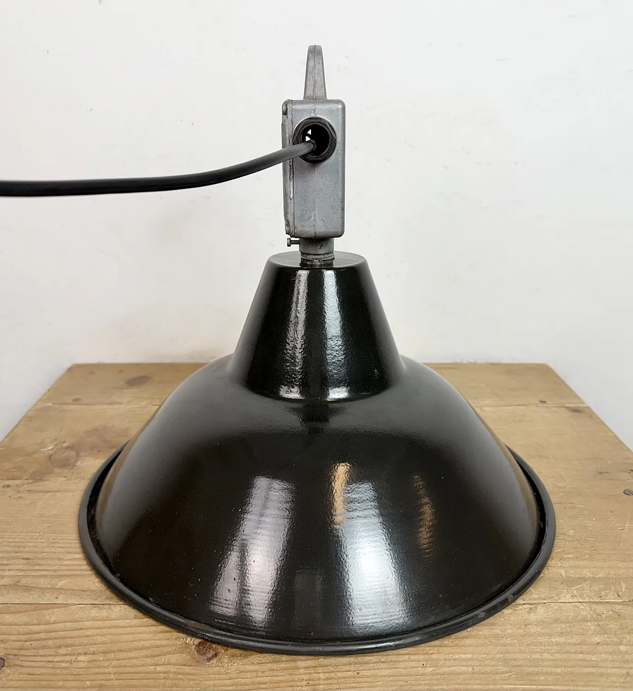 Set of 4 Industrial Black Enamel Pendant Lamps from Elektrosvit, 1960s 21