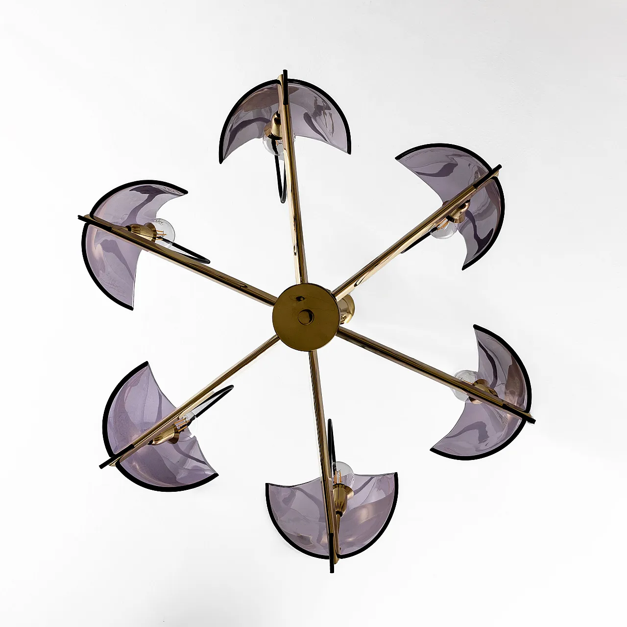 Mid-Century chandelier by Stilux Milano in brass and plexiglass, 70s 7