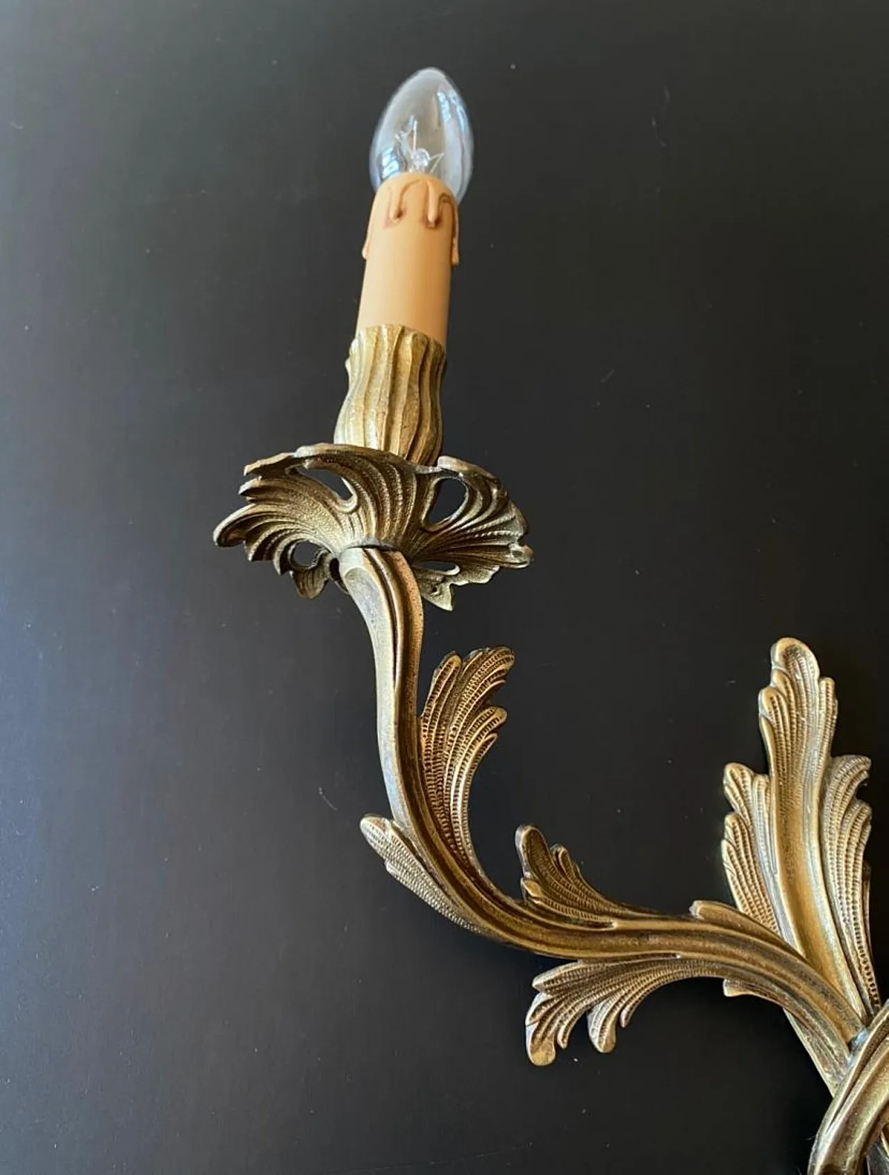 Coppia di applique in bronzo, anni '50 6