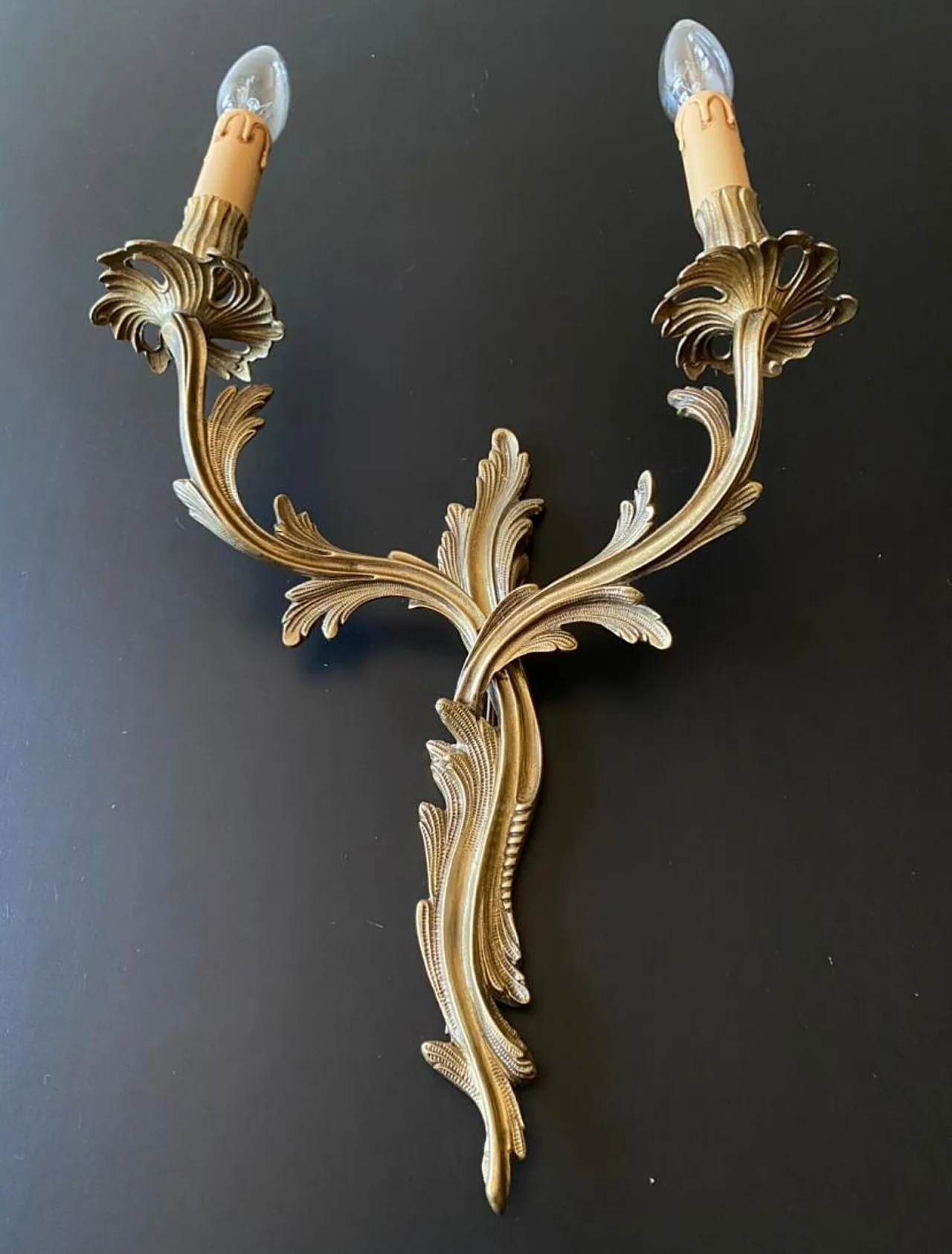 Coppia di applique in bronzo, anni '50 8
