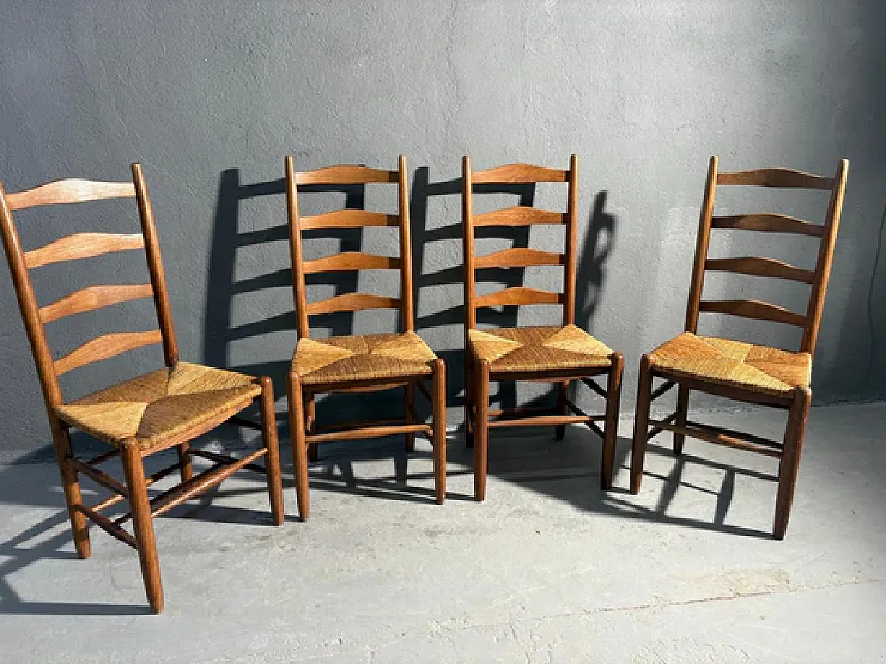 4 Sedie da pranzo in rovere rustico, anni '60 3