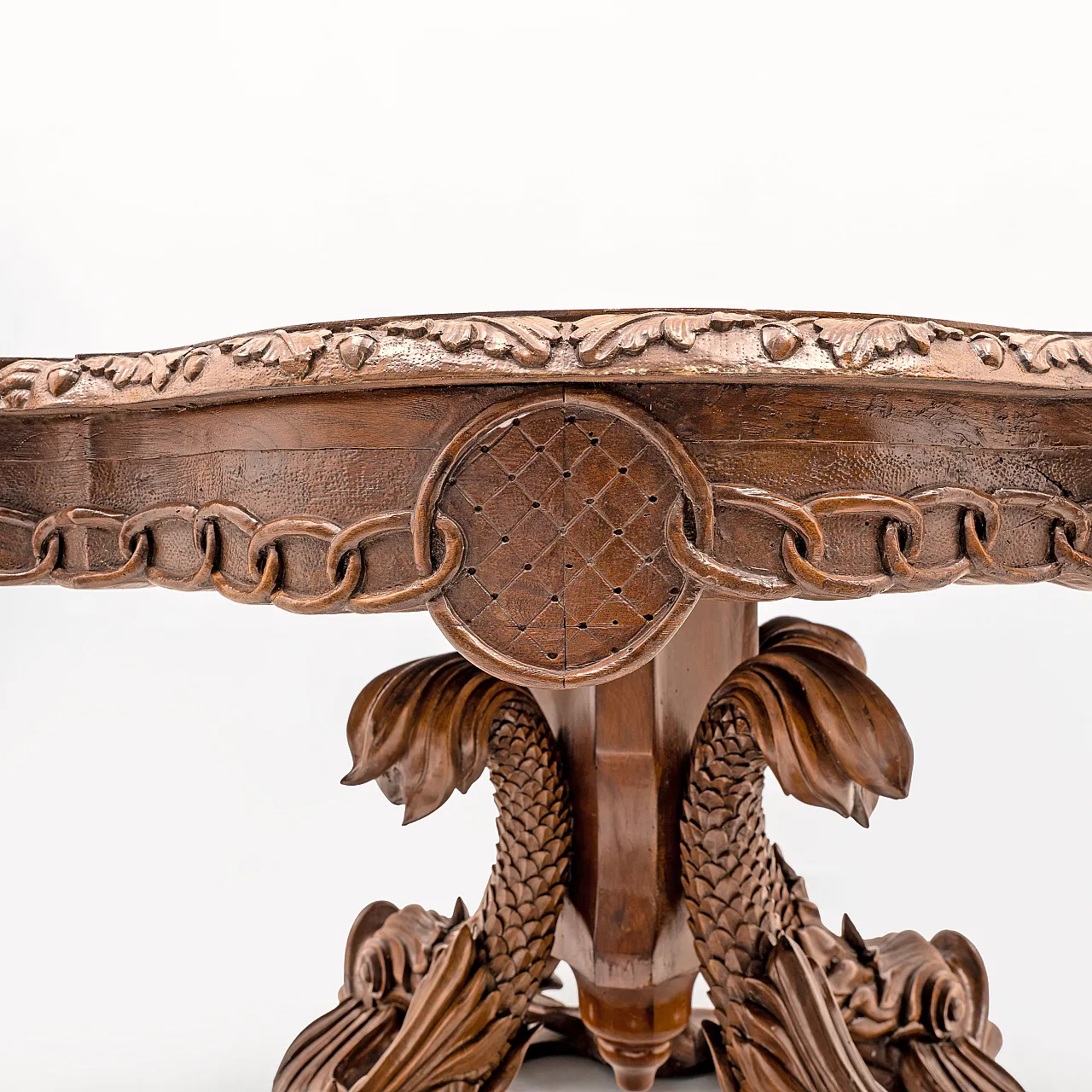 Henry Eyles  style Victorian Walnut Center Table England, 19th century 5