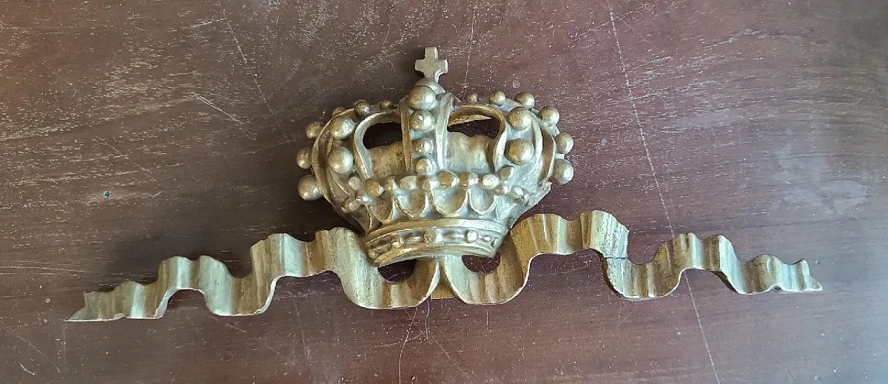 Gilded wooden frieze, mid-18th century 1