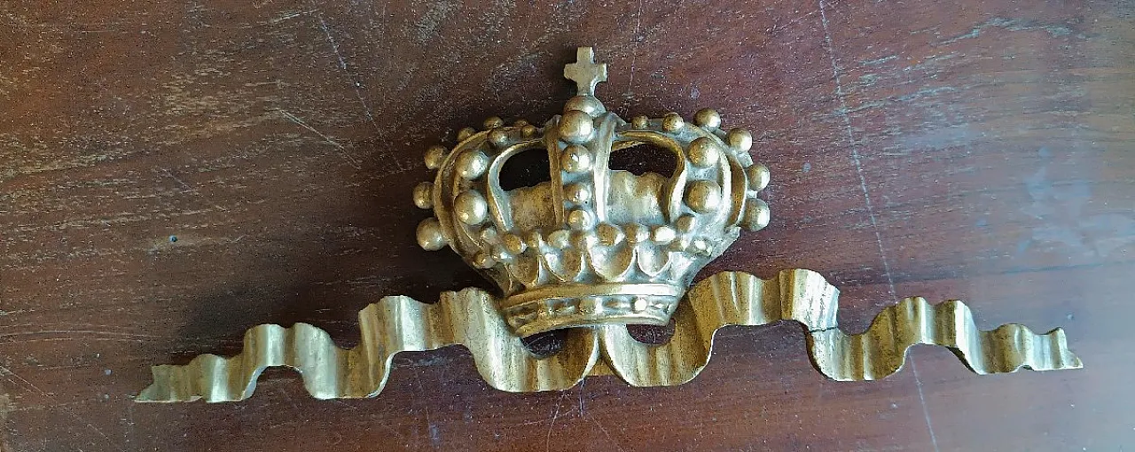 Gilded wooden frieze, mid-18th century 2